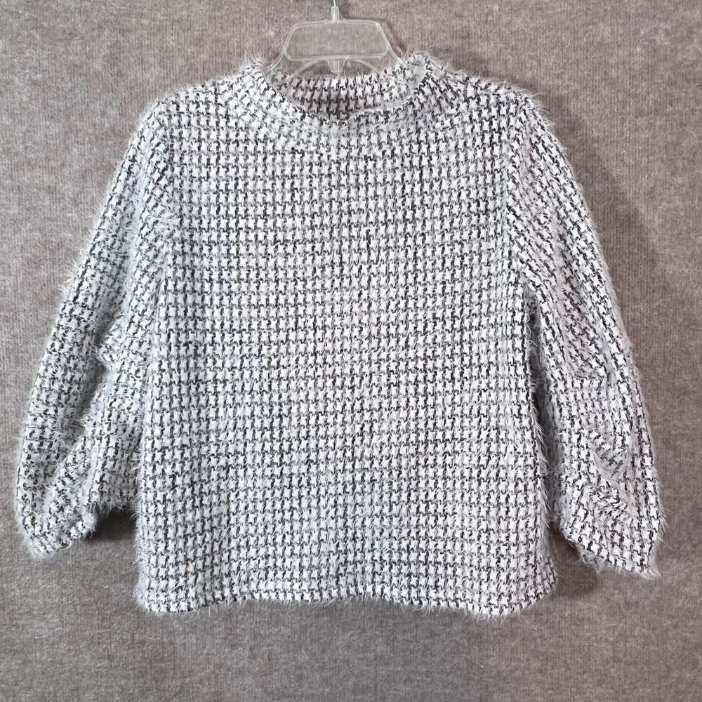 Vince Camuto Tweed Eyelash Knit Top Women Size S Black White Fuzzy Oversized